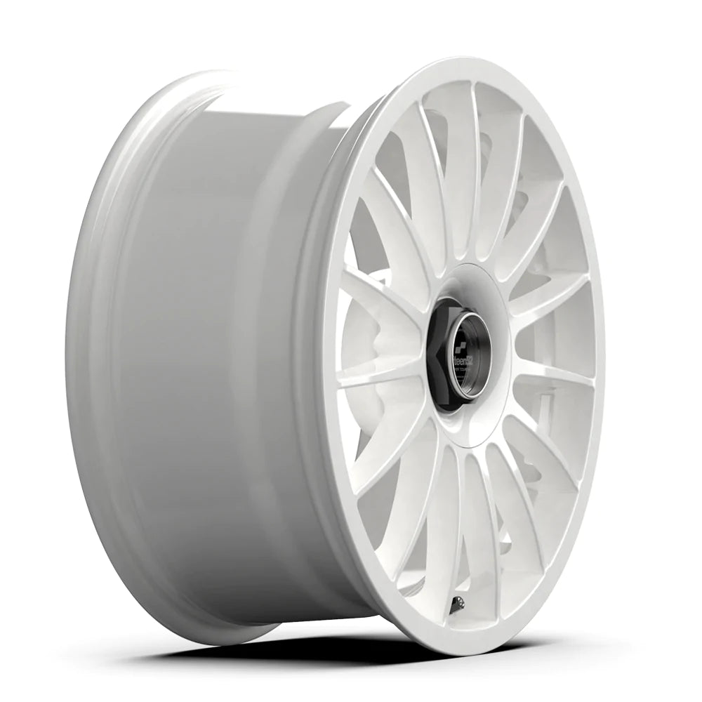 Fifteen52 Podium [Rally White]